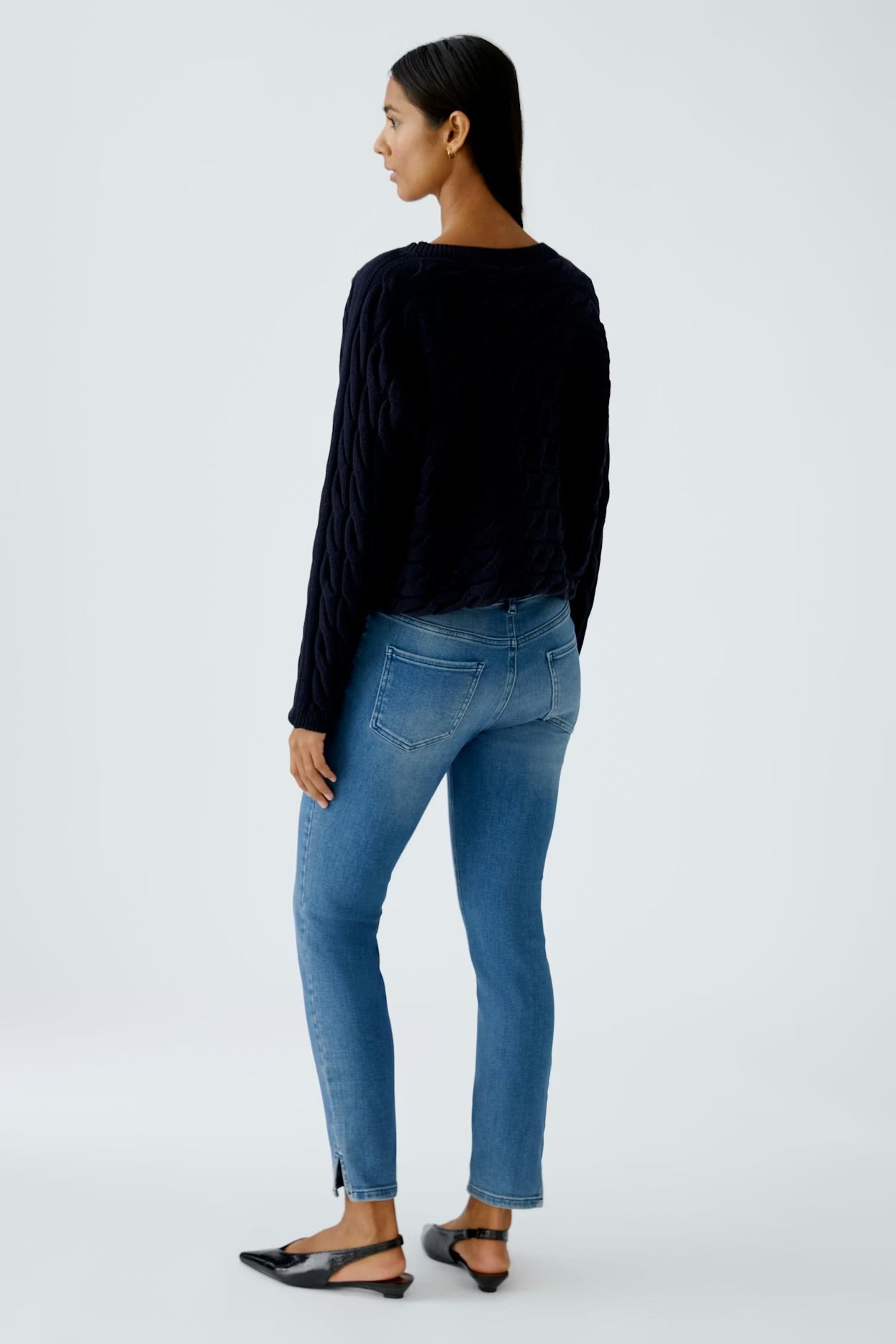 Oui Sirah Jumper