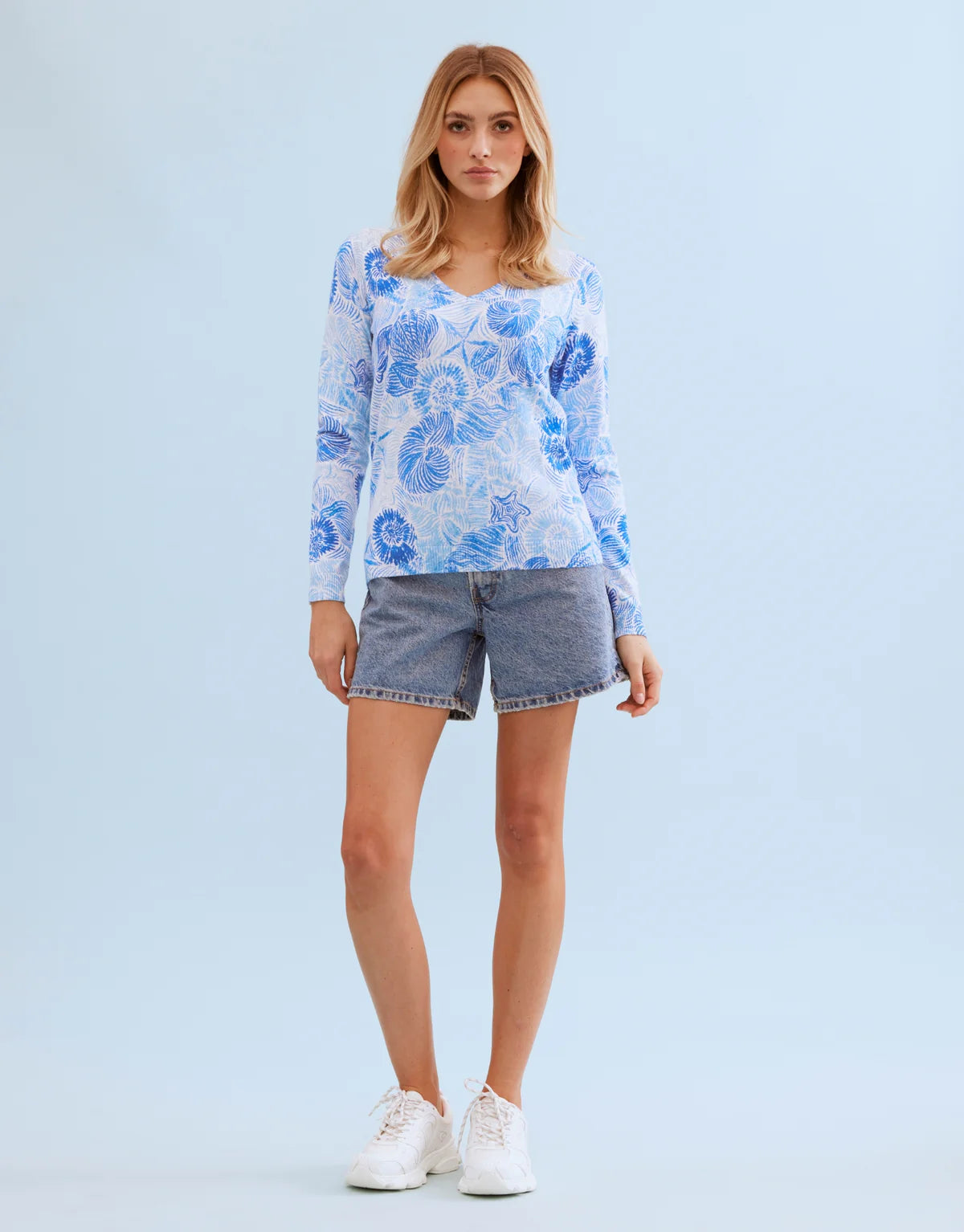 Leo & Ugo Blue White Floral Print Sweater